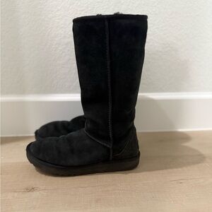 Woman’s Tall Black Uggs, Size 9